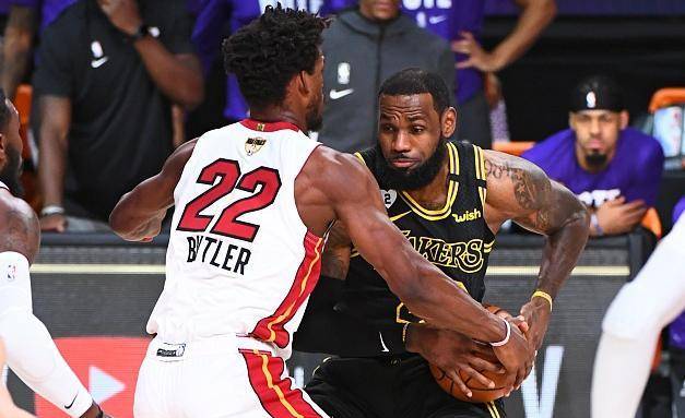 巴特勒准三双热火加时惜败印第安步行者  巴特勒准三双热火加时惜败印第安步行者