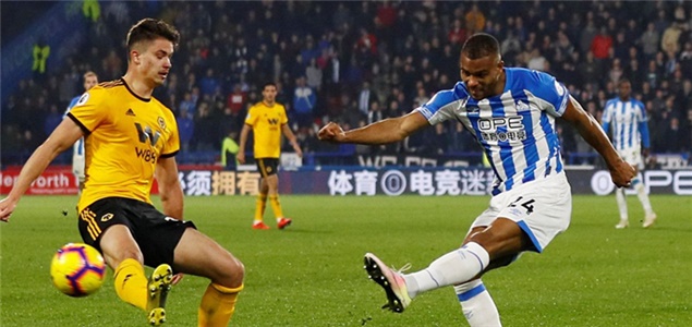 西汉姆联主场力克布莱顿逃离降级区重燃希望    西汉姆联主场力克布莱顿逃离降级区重燃希望