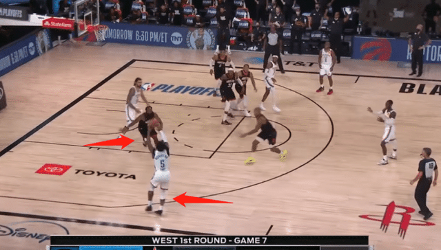 雷恩控球打法炉火纯青,耐心传导撕破密集防守  雷恩控球打法炉火纯青,耐心传导撕破密集防守